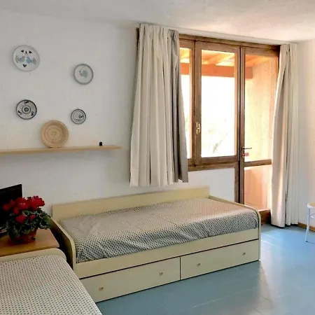 Belvilla By Oyo Cugnana Mono 4 Apartman