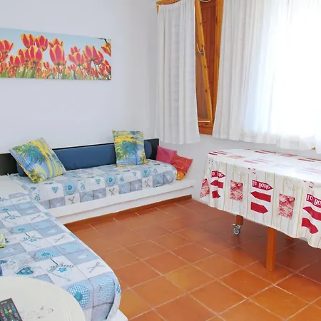 Belvilla By Oyo Cugnana Mono 4 Apartman
